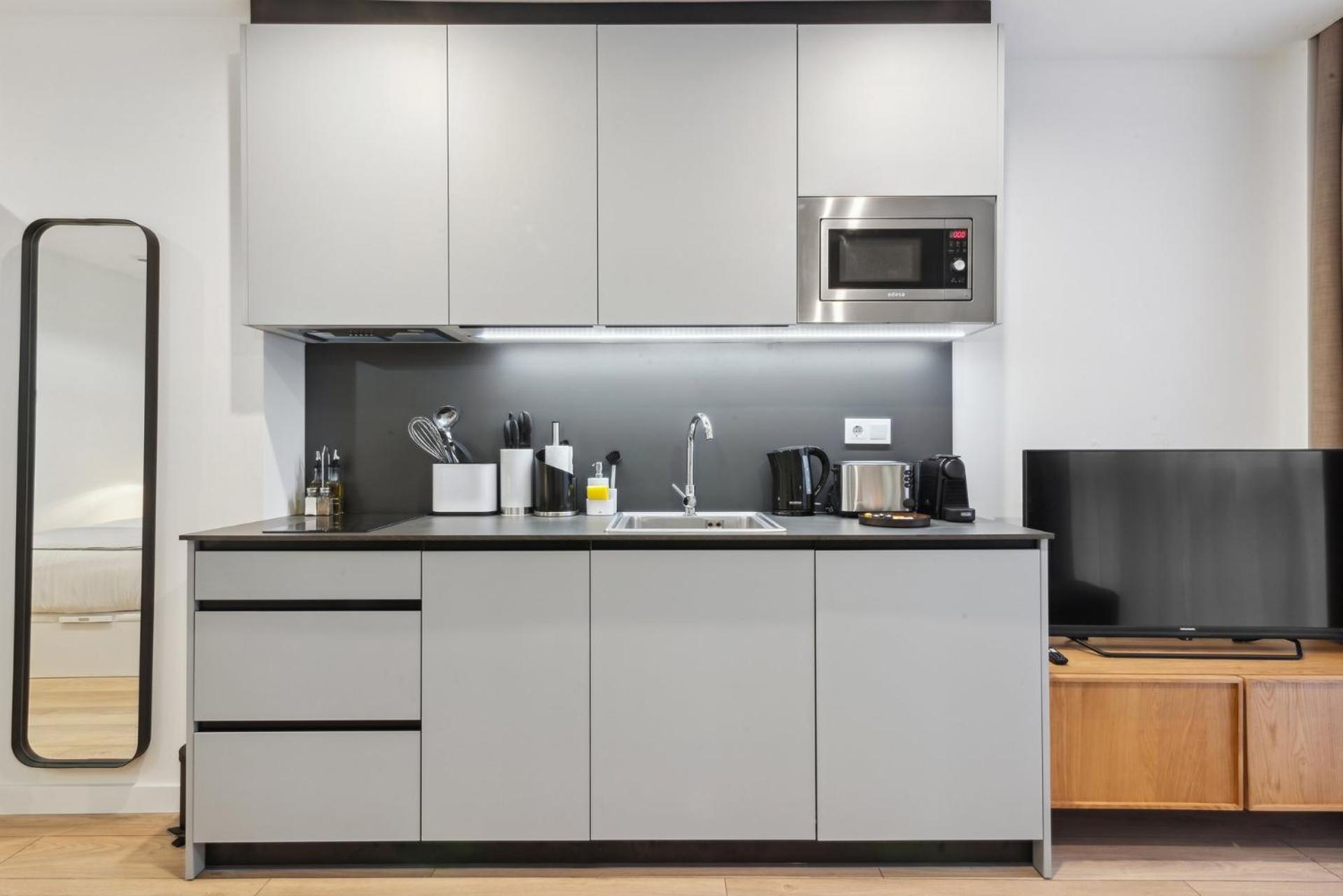 Limehome Valencia Carrer Del Pare Palau I Quer מראה חיצוני תמונה