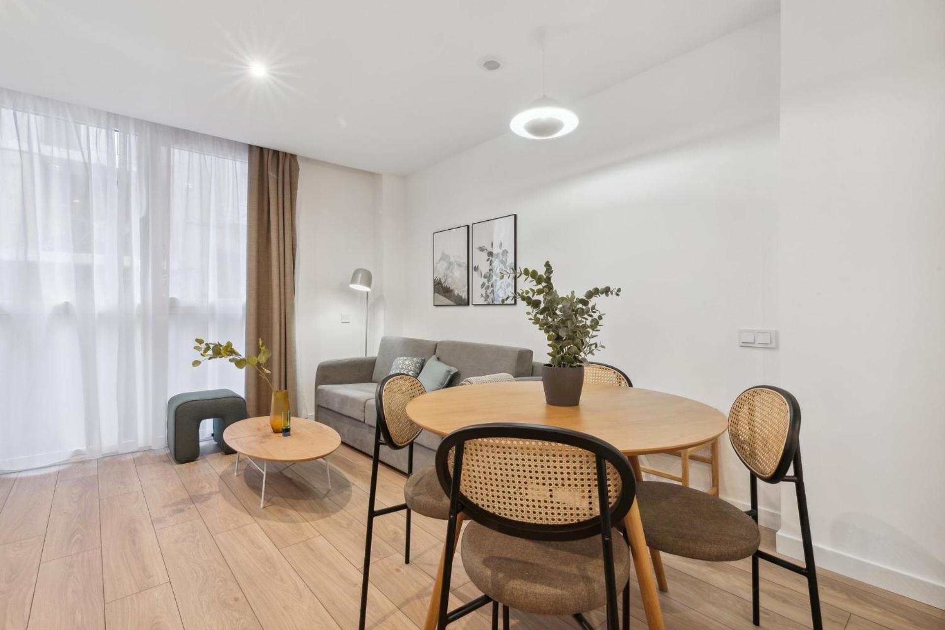 Limehome Valencia Carrer Del Pare Palau I Quer מראה חיצוני תמונה