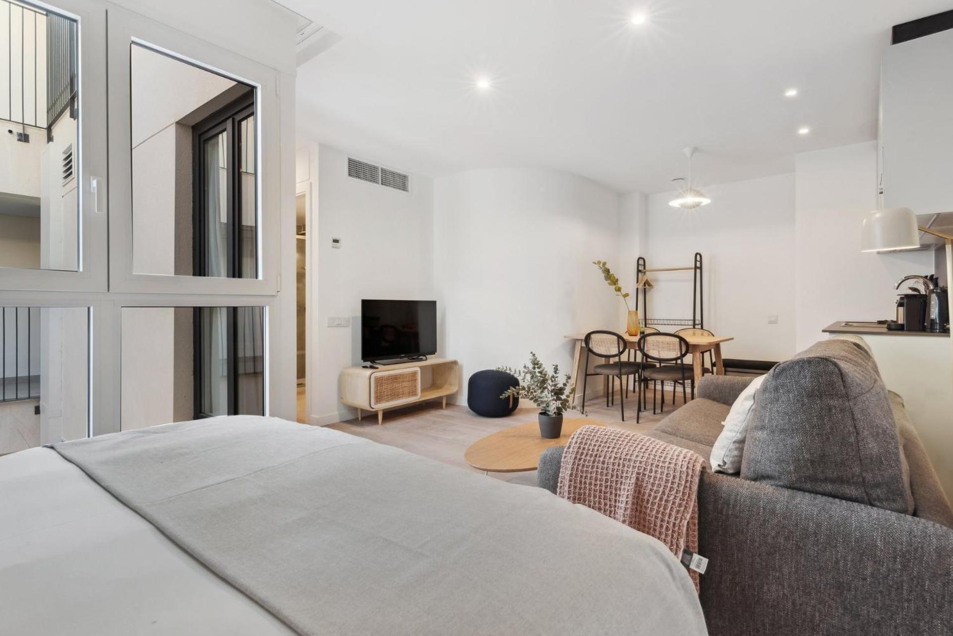 Limehome Valencia Carrer Del Pare Palau I Quer מראה חיצוני תמונה