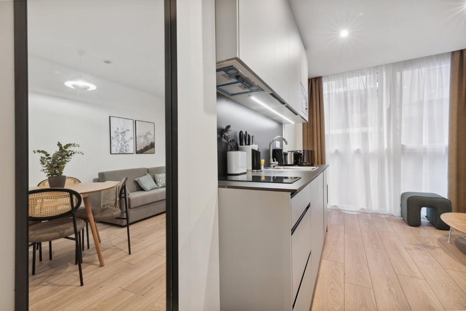 Limehome Valencia Carrer Del Pare Palau I Quer חדר תמונה