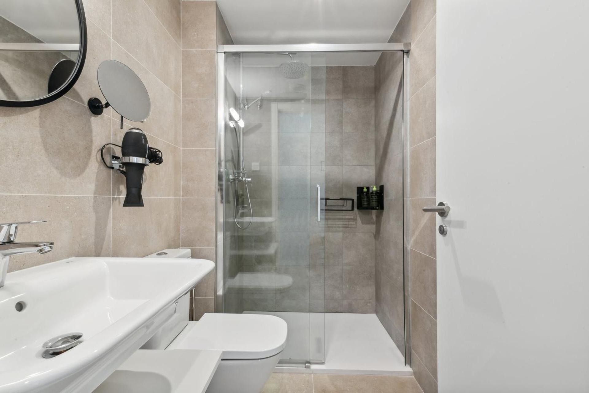 Limehome Valencia Carrer Del Pare Palau I Quer חדר תמונה